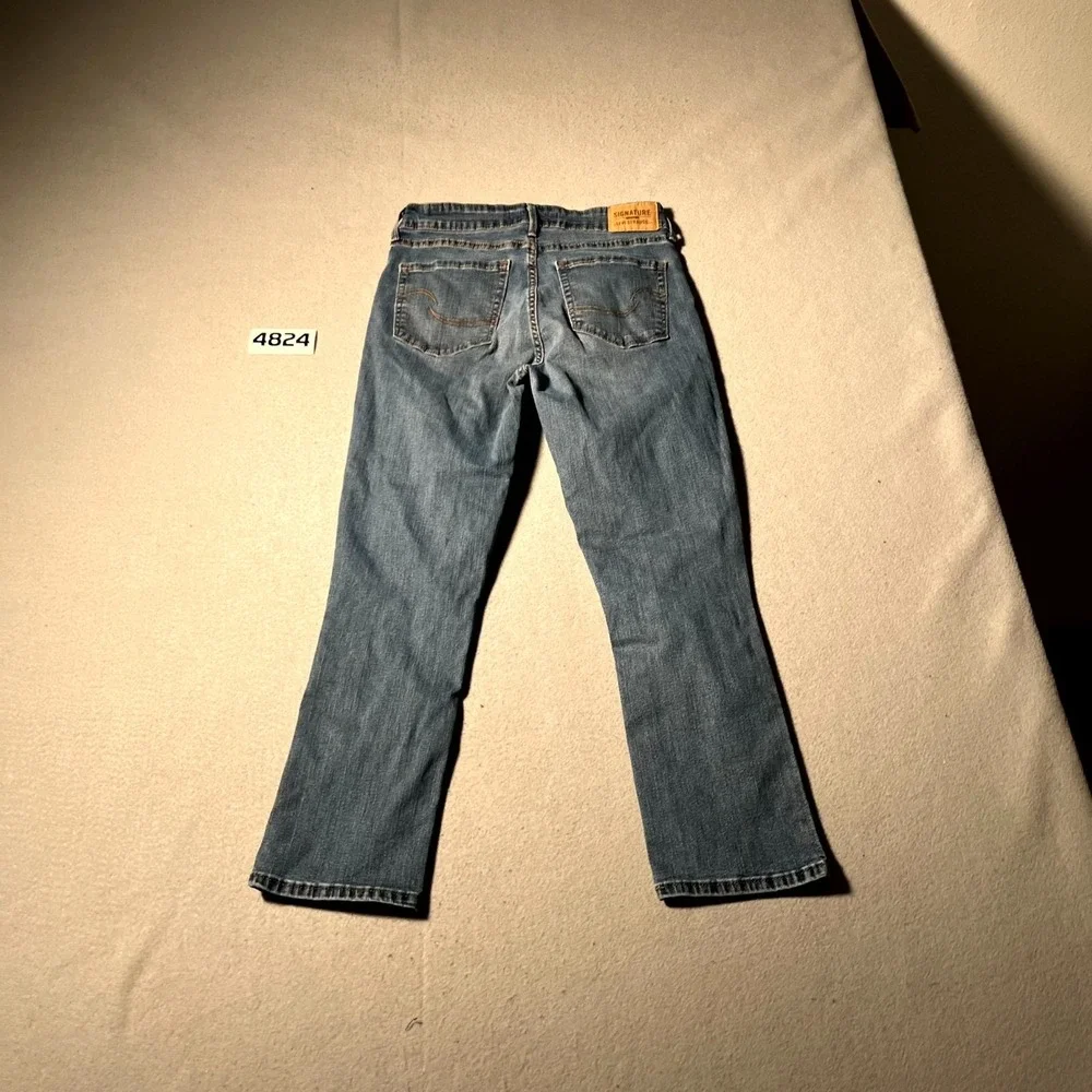 Signature By Levi Strauss & Co. Jeans Women 2 Blue Denim Mid Rise Capri Straight